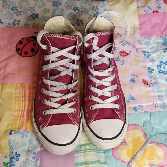 Converse Kids High-Top Sneakers in Burgundy and White. All Stars Size 2 Youth - Picture 8 of 9